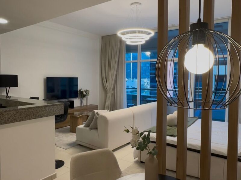 Bright & Spacious Studio | Burj Khalifa View | Premium Location